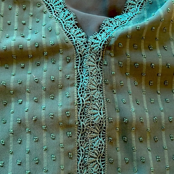 Farysays from Amazon. NWOT. Never worn. Ladies top size XXL - Picture 3 of 4